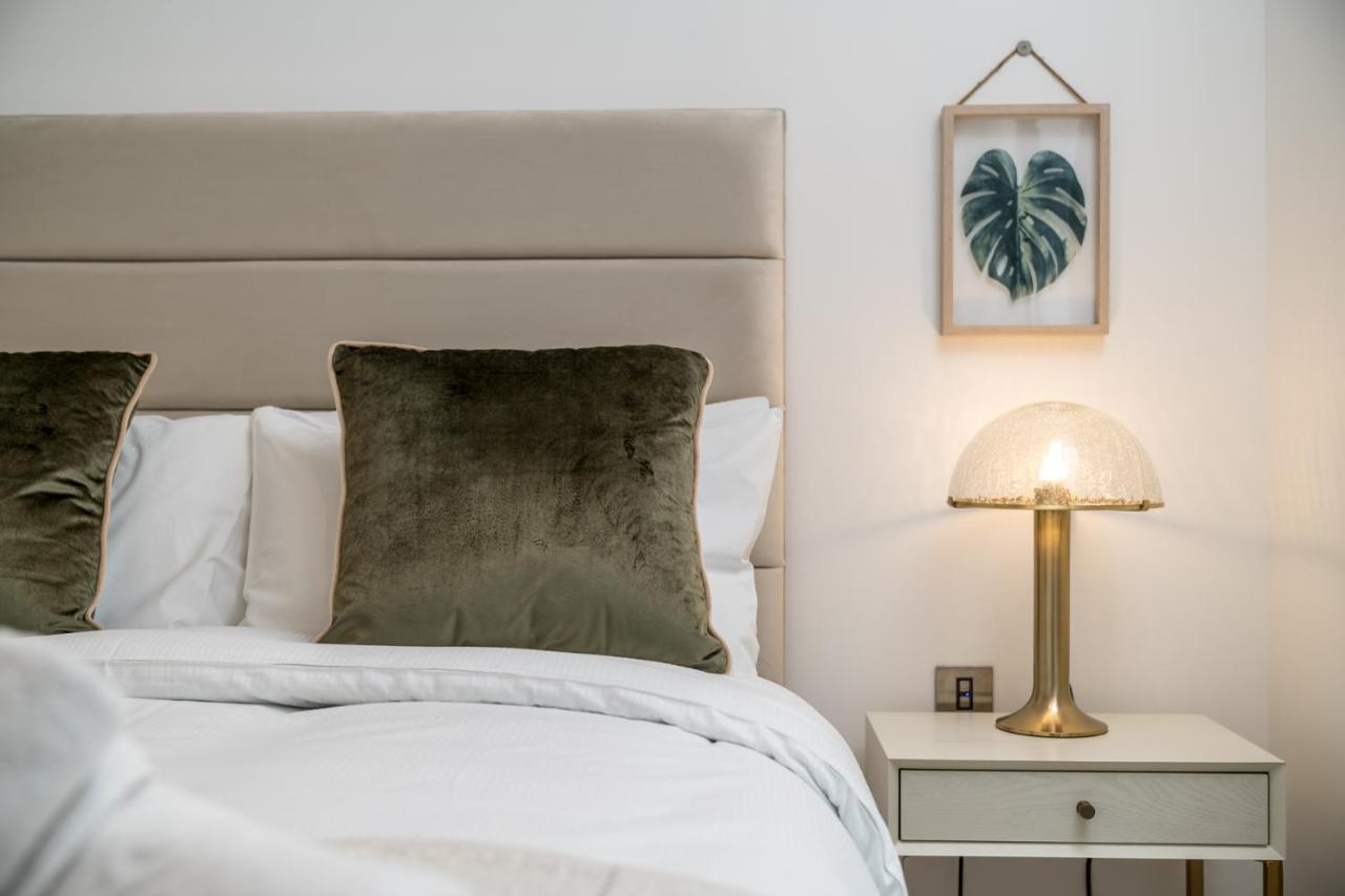Luxurious Spacious 2Bed Suites Skyline River Views By Canary Wharf Лондон Екстер'єр фото